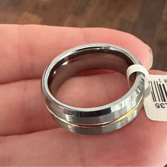 NEW Men’s Nuni Tungsten 2-tone Ring Wedding Band 8mm Polished Comfort Fit Size 9 - Picture 3 of 5
